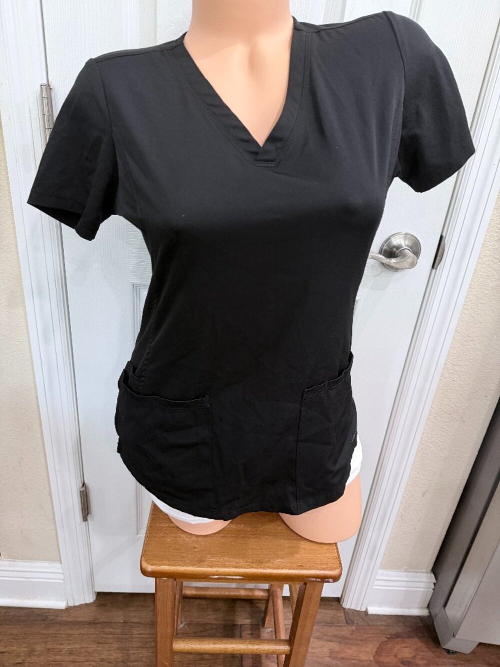 Healing Hands HH Works Monica Scrub Top XS Black Stretch V Neck